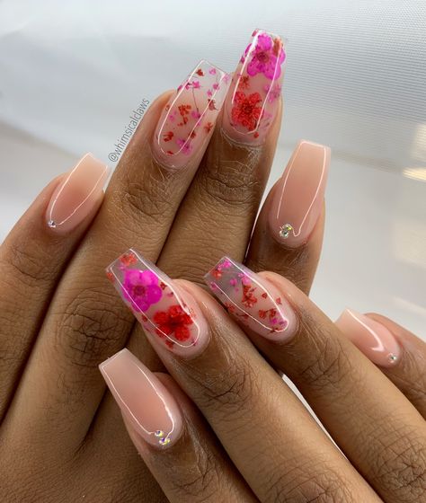 Nail Art Fleur, Apple Emojis, Short Coffin Nails Designs, Encapsulated Nails, Clear Acrylic Nails, Flower Nail Designs, Dry Nails, Flower Nail Art, Coffin Nails Designs