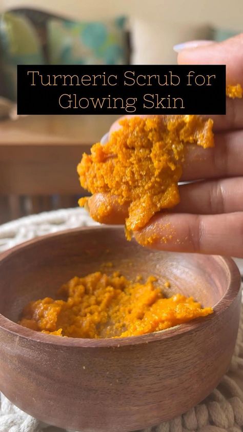 Skin Lightening Scrub Diy, Turmeric Body Scrub Recipe, Face Ubtan Homemade, Home Scrub For Face, Turmeric Sugar Scrub Recipe, Turmeric Exfoliating Scrub, Home Made Scrubs Face Exfoliate, Tumeric Oil Recipes For Skin, Skin Discoloration Remedies Diy