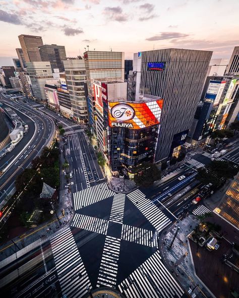 Tokyo Crosswalk, Japan Crosswalk, Ginza Japan, Zebra Crossing, Visit Tokyo, Tokyo City, Custom Theme, Tokyo Travel, Visit Japan