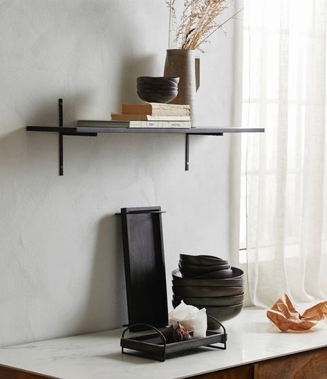 A minimalist, functional shelf in a simple design, TANO shelf comes with a matte black surface and metal fittings that give it a timeless appearance. A shelf that can be used in many different settings, both for decorative items that can emphasize your personal style, as well as for practical storage, such as in the kitchen or office. ______ #Shelf #storage #kitchen #décor #home #homedecor #nordalinteriors #nordal_interiors Style Californien, Locker Shelves, Coffee In Bed, Pot Storage, Coffee Tray, Loungers Chair, Tray Design, Planter Pots Outdoor, Mirror With Shelf