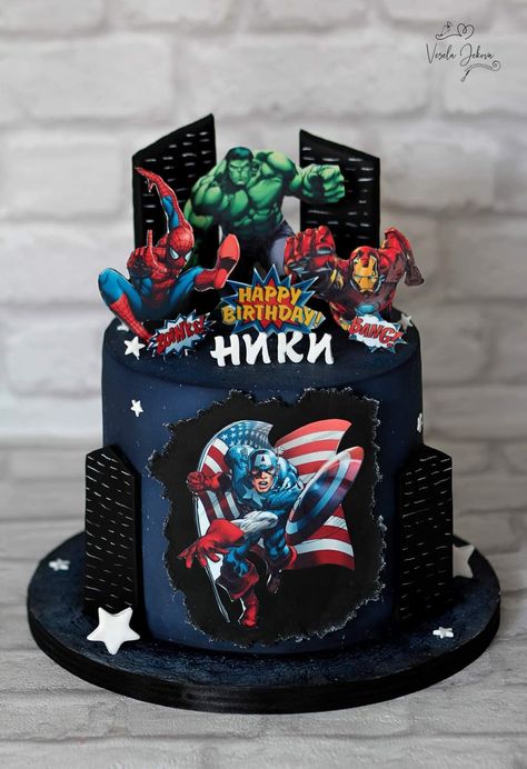 Marvel Cake Ideas, Avengers Cake Design, Marvel Birthday Cake, Pirate Ship Cakes, Avengers Cake, Spiderman Birthday Cake, Superhero Birthday Cake, Christmas Holiday Cake, Avengers Birthday