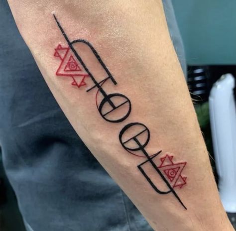 Tool Tattoo Band Art, Tool The Band Tattoos, Slayer Tattoo Band, Tool Band Tattoos, Tool Tattoo Ideas, Tool Tattoo Band, Soundgarden Tattoo, Nu Metal Tattoo, Metal Music Tattoo