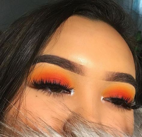 pinterest: katierose17⚡️🍑 Eyeshadow Sunset, Captions Sunset, Red Eyeshadow Look, Vsco Sunset, Sunset Eyeshadow, Sunset Drawing, Drawing Sunset, Sunset Captions, Sunset Makeup