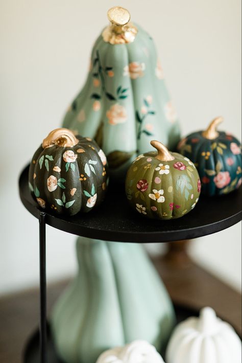 Green Pumpkins Painting Ideas, Clay Pumpkin Painting Ideas, Ceramic Pumpkins Painting Ideas, Pumpkin Painting Floral, Elegant Painted Pumpkins, Pumpkin Ceramic Painting, Pottery Painting Pumpkin, Painted Ceramic Pumpkin Ideas, Hand Painted Pumpkin Ideas