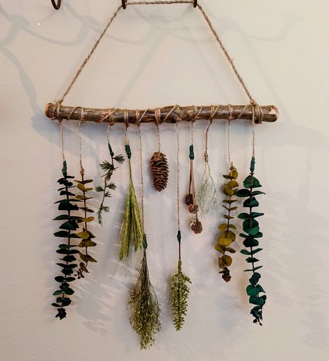 Stick Wall Hanging Tree Branches, Tree Branch Wall Hanging, Nature Wall Hanging, Tree Branch Art Projects, Twig Decorations Branches Diy Ideas, Hanging Branches From Ceiling, Tree Branch Decor Wall, Hanging Tree Branch Decor, Nature Wall Art Diy