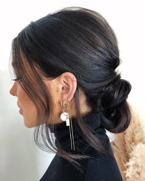 Elegant Sleek Chignon Updo Straight Hair Updo, Chignon Updo, Hairstyle Ideas Easy, Messy Hair Updo, Loose Updo, Low Bun Hairstyles, Guest Hair, Sleek Updo, Wedding Guest Hairstyles