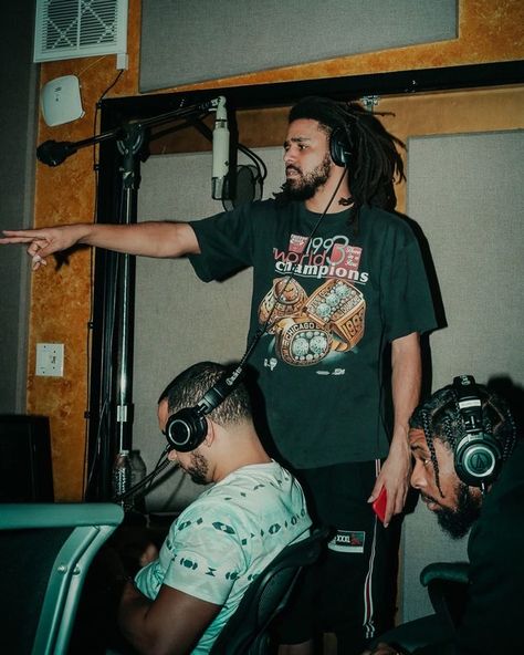 J Cole In Studio, J Cole Studio, J Cole Wallpapers Aesthetic, J.cole Wallpaper, Sick Wallpapers, J Cole Art, Rap Music Hip Hop, Rap Culture, Wall Pics