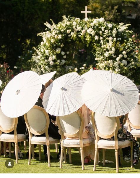 Vintage Umbrella Wedding, White Parasol Wedding, Umbrellas At Wedding, Italian Umbrellas, Chinese Paper Umbrella, Parasols Wedding, Presley Wedding, Lady Luster, Umbrella Paper