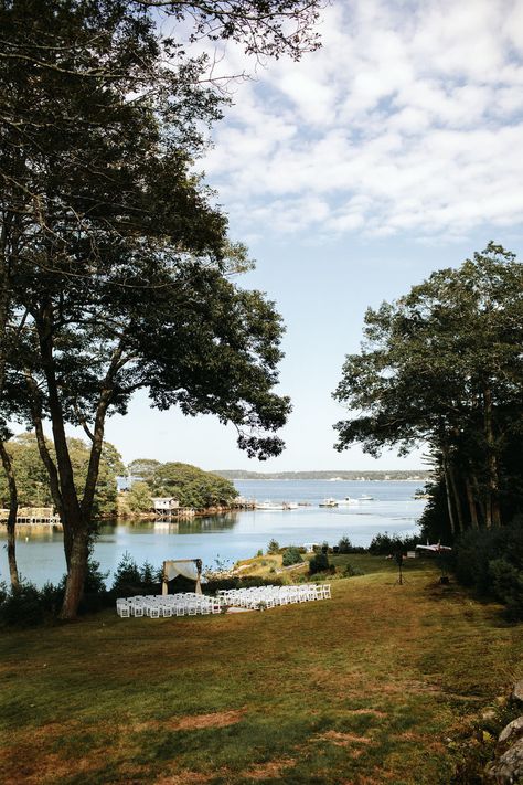 Backyard Coastal Wedding, East Coast Summer Wedding, Coastal Backyard Wedding, Maine Beach Wedding, East Coast Wedding Aesthetic, Maine Lake Wedding, Maine Coastal Wedding, Coast Of Maine Wedding, Maine Wedding Ideas