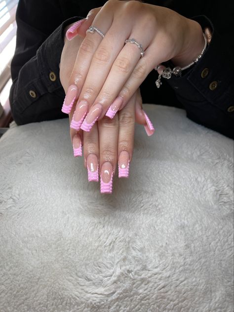 Reptile Skin Nails, Pink Frenchies Nails, Croc Frenchies Nails, Pink Croc Nails Almond, Pink Snake Skin French Tip Nails, Pink French Tip Crocodile Nails, Pink Crocodile Acrylic Nails, Frenchies Acrylic Nails, Reptile Nails