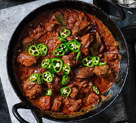 Use a shop-bought curry paste for this madras, or try making it with our recipe. Using venison makes the dish extra-special, but lamb or beef work well too Venison Curry Recipe, Venison Curry, Lamb Madras, Beef Madras, Vindaloo Recipe, Dinner Recepies, Tom Kerridge, Fakeaway Recipes, Curry Night