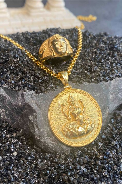 Lakshmi Jewellery, Hinduism Symbols, Hindu Jewelry, Gold Coin Pendant, Symbol Of Wealth, New Gold Jewellery Designs, Goddess Jewelry, Tunnel Vision, Beautiful Gold Necklaces