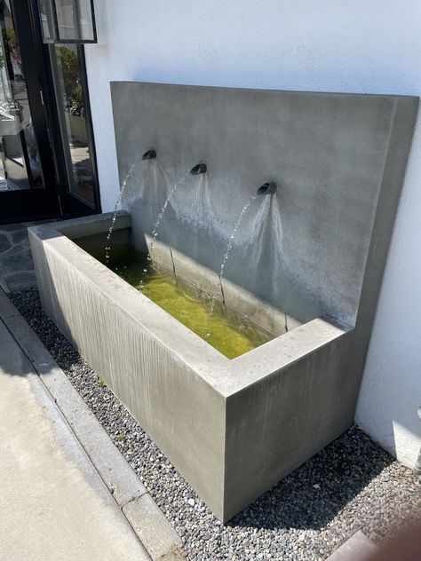 Concrete Fountains, Backyard Playground, Front Door Design, Outdoor Decor Backyard, Garden Fountains, Back Patio, Patio Decor, Door Design, Modern House Design