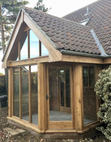 Timber Porches - Roger Gladwell Timber Frame Construction Timber Extension Ideas, Glass Porch Ideas Entrance, Pitched Porch, Front Porch Seating Area, Porch Seating Area, Mudroom Porch, Wooden Veranda, Timber Porch, Gable Roof Porch