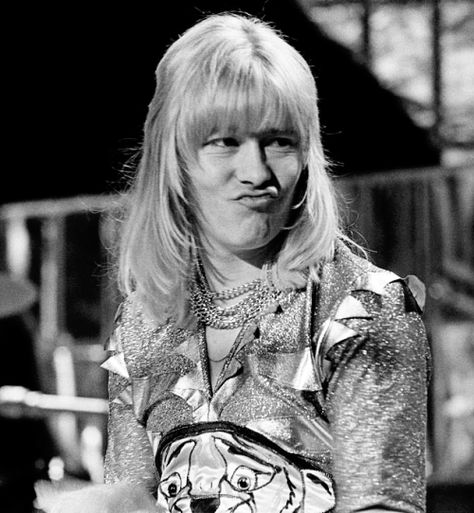 Brian Connolly, Bowie Labyrinth, Sweet Band, Acid Rock, Sweet Guys, British Rock, Band Photos, Glam Rock, Just A Girl