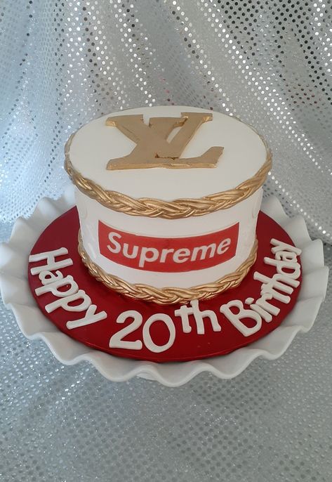 Supreme Party Theme, Supreme Cake Ideas, Holloween Cake, Walmart Birthday Cakes, Louis Vuitton Supreme, Creative Birthday Cakes, Creative Birthday, Birthday Party Food, 14th Birthday