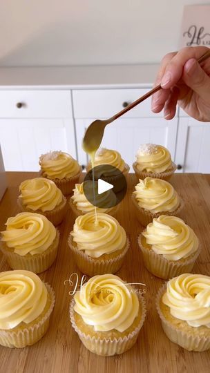 12K views · 696 reactions | Coconut cupcakes with cream cheese frosting, white chocolate ganache and shredded coconut 🥥 this is my new favourite flavour 🤤

I’m using my favourite piping tip 1M. I always decorate cupcakes on a board then I pop them in the fridge to set a bit before transferring to the box. 

Save and follow for more @lizfigolicakes 🤍

Made for my beautiful friend: @perfectprintco 🫶🏼
Supplies: @cakerswarehouse (10% discount code LIZ10)
Piping tip & bags: @loyalbakeware 

#caketutorial #baking #bakingtips #bakingtutorial #cakedecoratingtips #cakedecorating #cakedecorator #cakeartist #cakeart #cake #cakes #caker #cakesofinstagram #cakesofillawarra #shellharbour #smallbusiness #cakereel #cakereels #reels #reelsinstagram #reelsvideo #reelsviral #reelslovers #reelstrending | Cupcake Decorating Techniques, Decorate Cupcakes, Piping Tip, Cupcakes With Cream Cheese Frosting, Coconut Cupcakes, White Chocolate Ganache, Baking Tutorial, Cupcake Decorating, Piping Tips