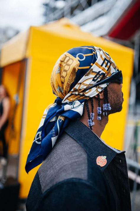 Head Scarf Men Mens Fashion, Men’s Head Scarf, Head Scarf Styles Men, Men In Head Scarfs, Headscarf Men, Scarf Men Style, Men Scarf, Head Wrap, Mens Scarf Fashion