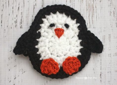 Slip Stitch Crochet, Crochet Ornament Patterns, Repeat Crafter Me, Crochet Bookmark Pattern, Crochet Penguin, Penguin Pattern, Crochet Baby Boy, Crochet Winter, Crochet Bookmarks