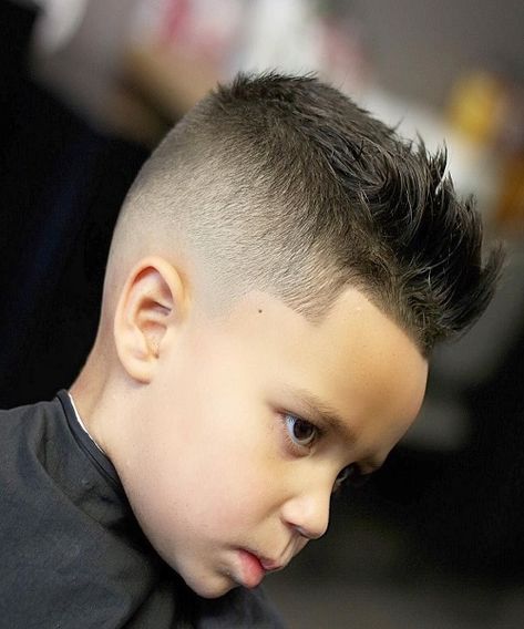 Top 10 Line Up Haircut – The Best Amongst Kids Hairstyles And Boy Haircuts 2019 Boys Mohawk, Boys Fade Haircut, Kids Hairstyles Boys, Mohawk Haircut, Boy Haircuts Short, Toddler Haircuts, Cool Boys Haircuts, Toddler Boy Haircuts