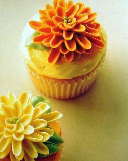 Hippie Cake, 80 Birthday Cake, Cupcake Tutorial, Flower Cottage, Cream Flower, Marigold Flower, Flower Cupcakes, Cream Flowers, Unicorn Cake