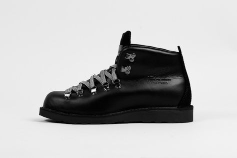 Wings+Horns X Danner Mountain Light Boot @wingsandhorns @DannerBoots1932 Trade Offer, Wings And Horns, Danner Boots, Danner Mountain Light, Boots Fall, Danner Mountain Light Boot, Dr. Martens Boots, All Black Sneakers, Hiking Boots