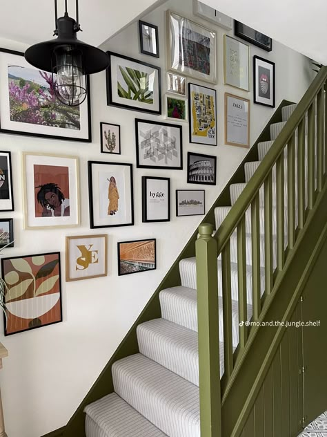 Artwork In Stairwell, Art Wall Staircase, Art Gallery Stairs, Stairways Wall Decor, Wall Art Up The Stairs, Under Stairs Gallery Wall, Quirky House Ideas, Staircase Wallpaper Ideas Accent Walls, Small Hallway And Stairs Ideas