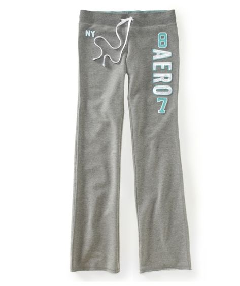 Areopostale grey sweat pants.....LOVE LOVE LOVE LOVE LOVE LOVE!!!!!!!!!! <3 Aeropostale Outfits, Fox Clothing, Vintage Hollister, Girls Hoodies, Comfy Sweats, Athletic Sweatpants, Latina Fashion Outfits, Grey Sweats, Jeans Clothes