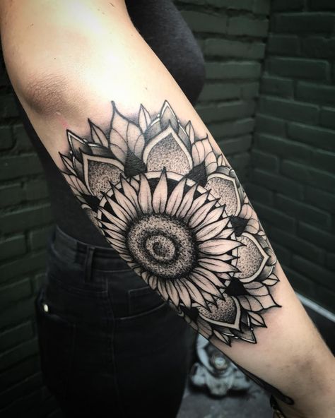 Sunflower Mandala Tattoo, Mandala Tattoo Meaning, Mandela Tattoo, Sunflower Tattoo Sleeve, Mandala Tattoo Sleeve, Sunflower Mandala, Small Sunflower, Elbow Tattoos, Skeleton Hand Tattoo