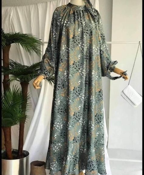 Printed Abaya Designs, Abaya Designs 2023, New Abaya Style, Printed Abaya, Burqa Design, Summer Fashion Dresses Casual, Fashion Abaya, Detail Couture, Abaya Style