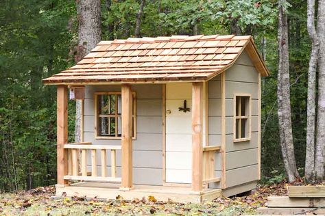 Play house ideas Simple Playhouse, Diy Playhouse Plans, Kids Playhouse Plans, Outside Playhouse, Playhouse Plan, Garden Playhouse, Playhouse Plans, Diy Playhouse, Backyard Playhouse