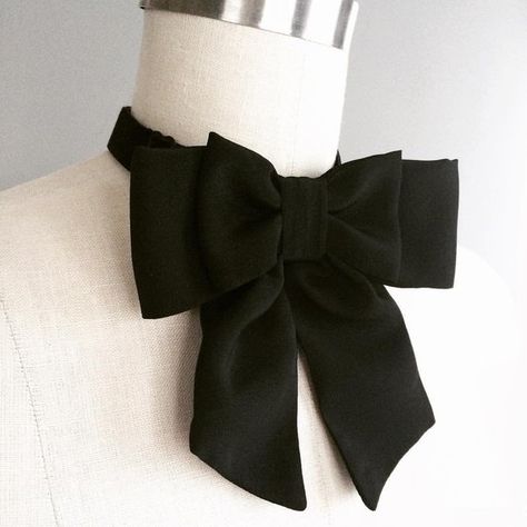 Black silk Bow tie/Bow necklace/ Bow Choker/Black choker/Silk Choker/Woman tie/Fashion idea? Black S Bow Choker, Make A Tie, Tie Fashion, Choker Black, Tie For Women, Tie Pattern, Black Bow Tie, Silk Bow Ties, Women Ties