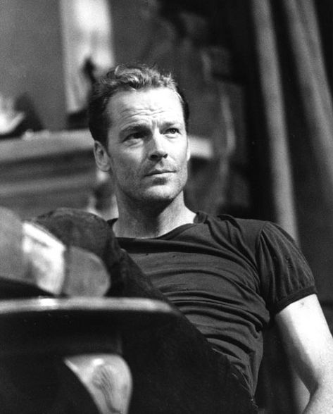 Ser Jorah Mormont, Ser Jorah, Jorah Mormont, Iain Glen, Tom Wlaschiha, Rose Leslie, Daniel Henney, A Streetcar Named Desire, Lena Headey