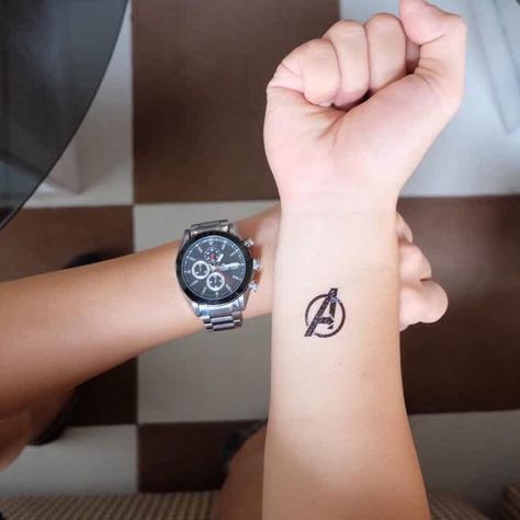 Avengers Tattoo, Tattoo Trend, Marvel Tattoos, Shape Tattoo, Muster Tattoos, Disney Tattoo, Detailed Tattoo, Home Tattoo, Hand Tattoo