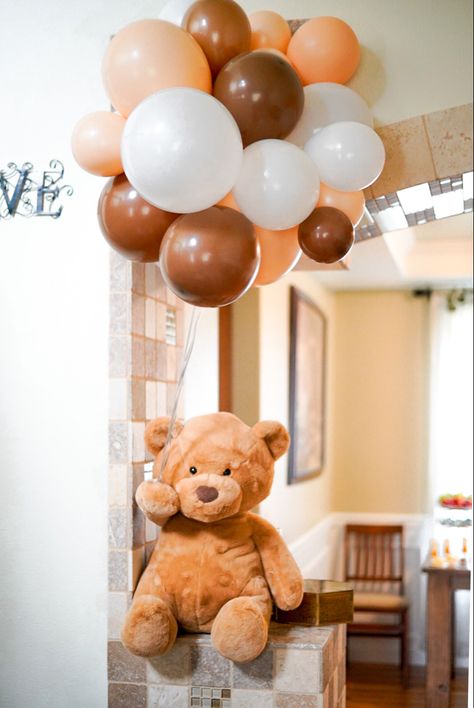 Bear Balloons Decor, Teddy Bear Holding Balloons, Bear Holding Balloons, Orange Teddy Bear, Teddy Bear Baby Shower Theme, Bear With Balloons, Beary Cute, Holding Balloons, Bear Baby Shower Theme