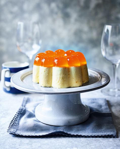 Aperol spritz blancmange - delicious. magazine Blancmange Recipe, Cheesecake With Oreo Crust, Oreo Crust Cheesecake, Mascarpone Filling, Orange Cheesecake, Aperol Spritz Recipe, Trifle Pudding, Oreo Crust, Trifle Recipe