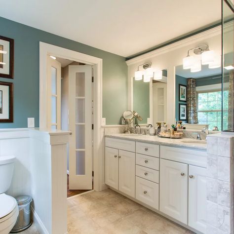 Bathroom Paint Colors With Beige Tile Master Bath, Bathroom Colors With Beige Tile, Bathroom Remodel With Beige Tile Floor, Off White Bathroom Tile Ideas, Bathroom With Beige Tile Walls, Bathrooms With Beige Tile Floors, Light Tan Tile Bathroom, Bathroom Remodel Beige Tile, Beige Floor Bathroom Ideas