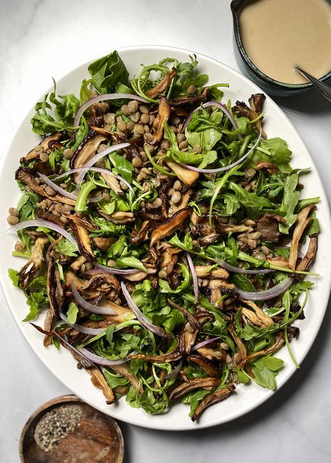 Mushroom, lentil, and arugula combine to make the most flavorful, spicy, salty, tangy salad you will not be able to stop making and eating! Vegan Catering, Lentil Salad Recipes, Mushroom Salad, Vegetarian Meal Prep, Honey Balsamic, Miso Dressing, Green Lentils, Lentil Salad, Red Lentil