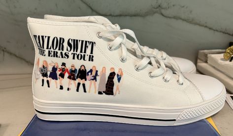 Custom Air Force 1 Taylor Swift, Taylor Swift Shoes Painting, Taylor Swift Converse Diy, Swiftie Clothes, Taylor Swift Nike Shoes, Taylor Swift Custom Shoes, Emily Outfits, Taylor Swift Shoes, Yru Shoes