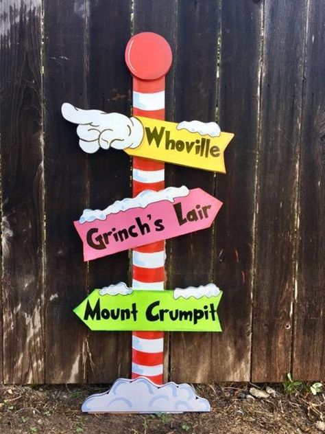 Grinch Float, Whoville Sign, Grinch Yard Decorations, Whoville Christmas Decorations, Grinch Whoville, Grinch Ideas, Grinch Sign, Grinch Decorations, Grinch Christmas Party