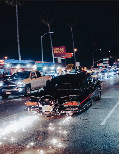 80s Lowriders, Low Rider Cars Wallpaper, Low Rider Background, Lowrider Cars Wallpaper, Car Shows Aesthetic, Low Rider Wallpaper Iphone, Low Rider Cars Old School Wallpaper, Low Riders Wallpaper, Low Rider Aesthetic Wallpaper