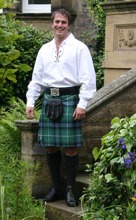 Essential Scotweb Seven Yard Traditional Kilt by Scotweb Kilt Men, Kilted Men, Deadpool Quotes, Scottish Men, Scotland Kilt, Irish Dress, Gay Weddings, Ireland Fashion, Irish Fashion