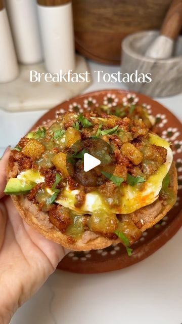 Maria Guzman on Instagram: "Breakfast Tostadas #breakfast #tostadas #huevos #huevosrancheros #desayuno #fyp #foryou #sahm #explore #explorepage" Tostadas Breakfast, Chorizo Tostadas, Egg Tostada, Mexican Breakfast Ideas, Breakfast Tostada, Breakfast Tostadas, Tostada Recipes, Short Recipes, Mexican Menu