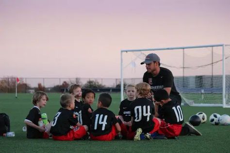 Coaching Youth Sports, Hobbies For Couples, Economic Crisis, Team Coaching, Sports Coach, Youth Soccer, Soccer Coaching, Young Athletes, Afterschool Activities