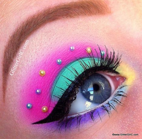 Makeup Carnaval, Carnaval Make-up, Karneval Diy, Candy Makeup, Candy Costumes, About Makeup, Makijaż Smokey Eye, Eye Makeup Designs, Colorful Eye Makeup