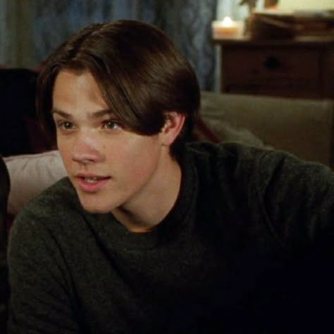 Teen Romance Aesthetic, Jared Padalecki Gilmore Girls, Gilmore Girls Dean, Childhood Crushes, Gilmore Guys, Dean Forester, Romance Aesthetic, Chad Michael Murray, Soft Boy