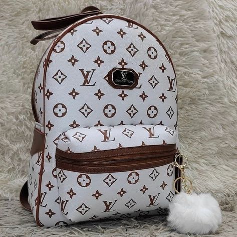 Louis Vuitton Backpack Purse, Luxurious Backpack, Mochila Louis Vuitton, Bookbag Purse, Nike Shoes Blue, Small Backpacks, Cute Mini Bags, Lv Backpack, Cute Suitcases