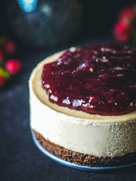 Raw Vegan Cherry Topped Cheesecake (GF, Refined Sugar-Free, No-Bake) #veganrecipes #glutenfreerecipes #rawcheesecake Fig Preserves Recipe, Raw Vegan Cheesecake, Cherry Jam Recipes, Raw Cheesecake, Cherry Topping, Vegan Cheesecake Recipe, Cheesecake Toppings, Cherry Desserts, Vegan Cheesecake