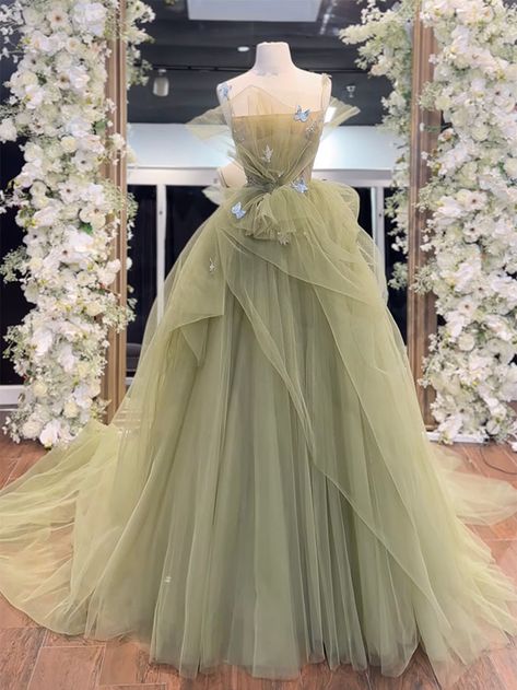 Pretty Prom Dresses Green, Green Big Dress, Long Graduation Dress, Sage Green Wedding Dress, Long Sweet 16 Dresses, Big Prom Dresses, Green Long Prom Dress, Green Wedding Dress, Prom Dress Green