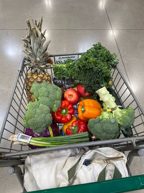 Fruit And Veg Aesthetic, Eating Fruit Aesthetic, Fruit And Veggies Aesthetic, Aesthetic Fruit And Vegetables, Eating Whole Foods Aesthetic, Healthy Food Groceries, Fresh Vegetables Aesthetic, Fresh Fruit And Vegetables Aesthetic, Healthy Food Shopping